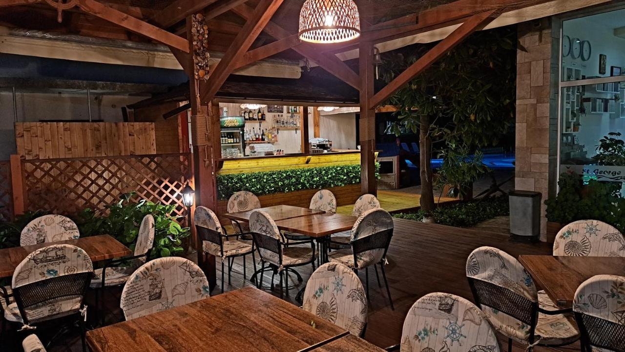 Saint George Family Hotel Lozenets Eksteriør bilde