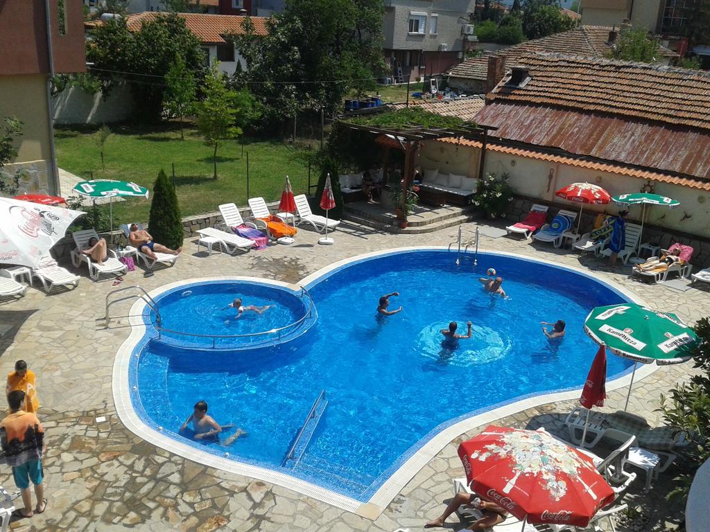 Saint George Family Hotel Lozenets Eksteriør bilde